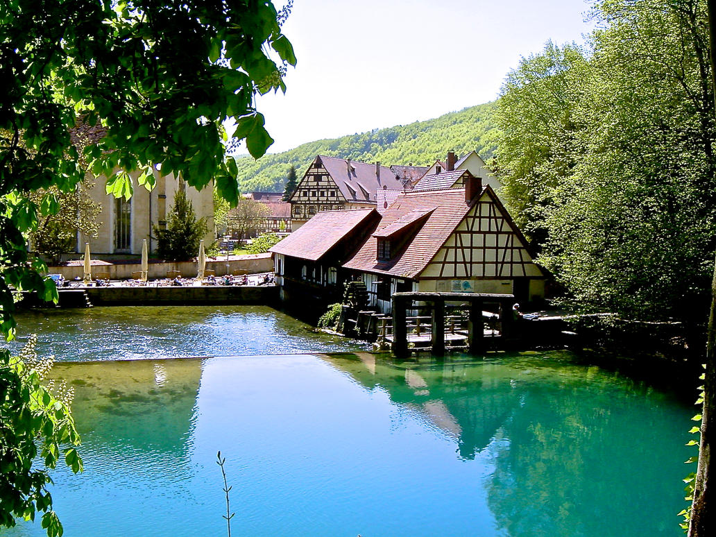 Blautopf nahe Blaubeuren